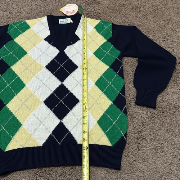 NWT Vintage Cashmere V-Neck Sweater-Wmns Euro 38-Navy Yellow Green Argyle Print - Picture 15 of 16